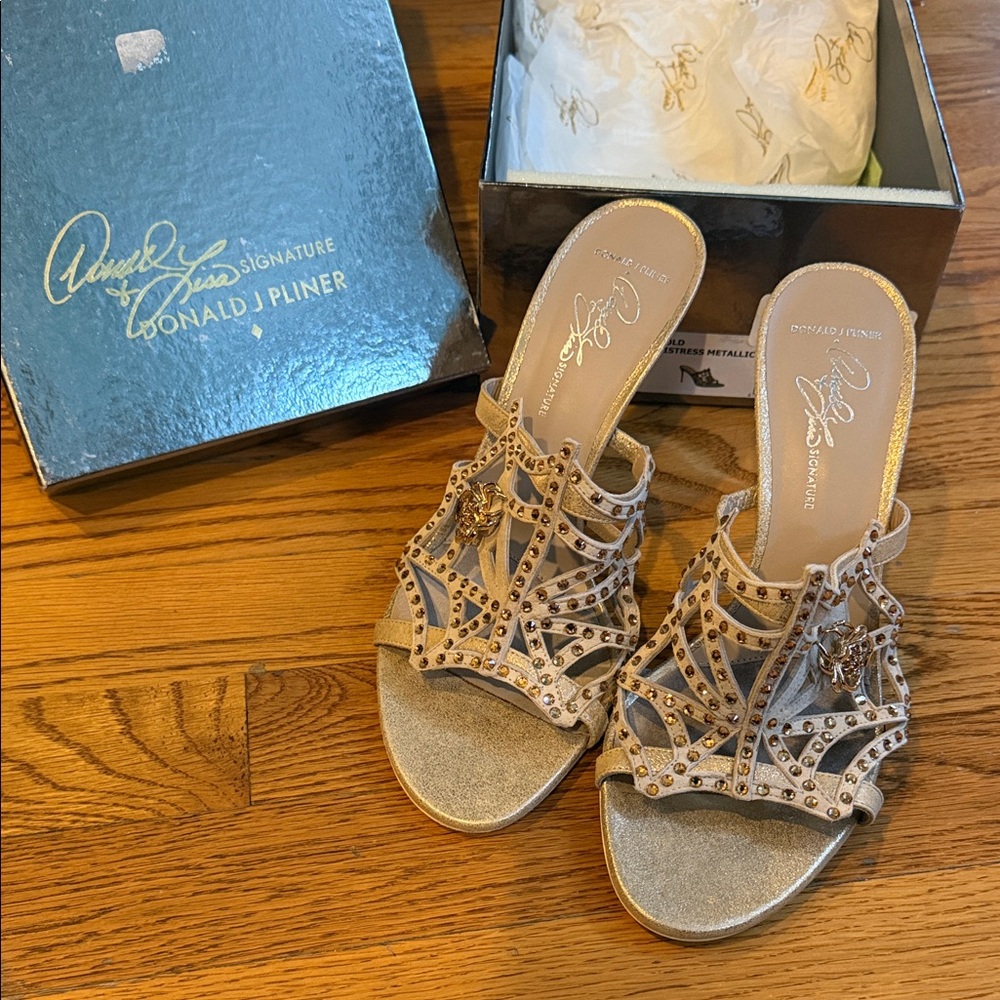 Donald J. Pliner Metallic Gold Women's Sandals